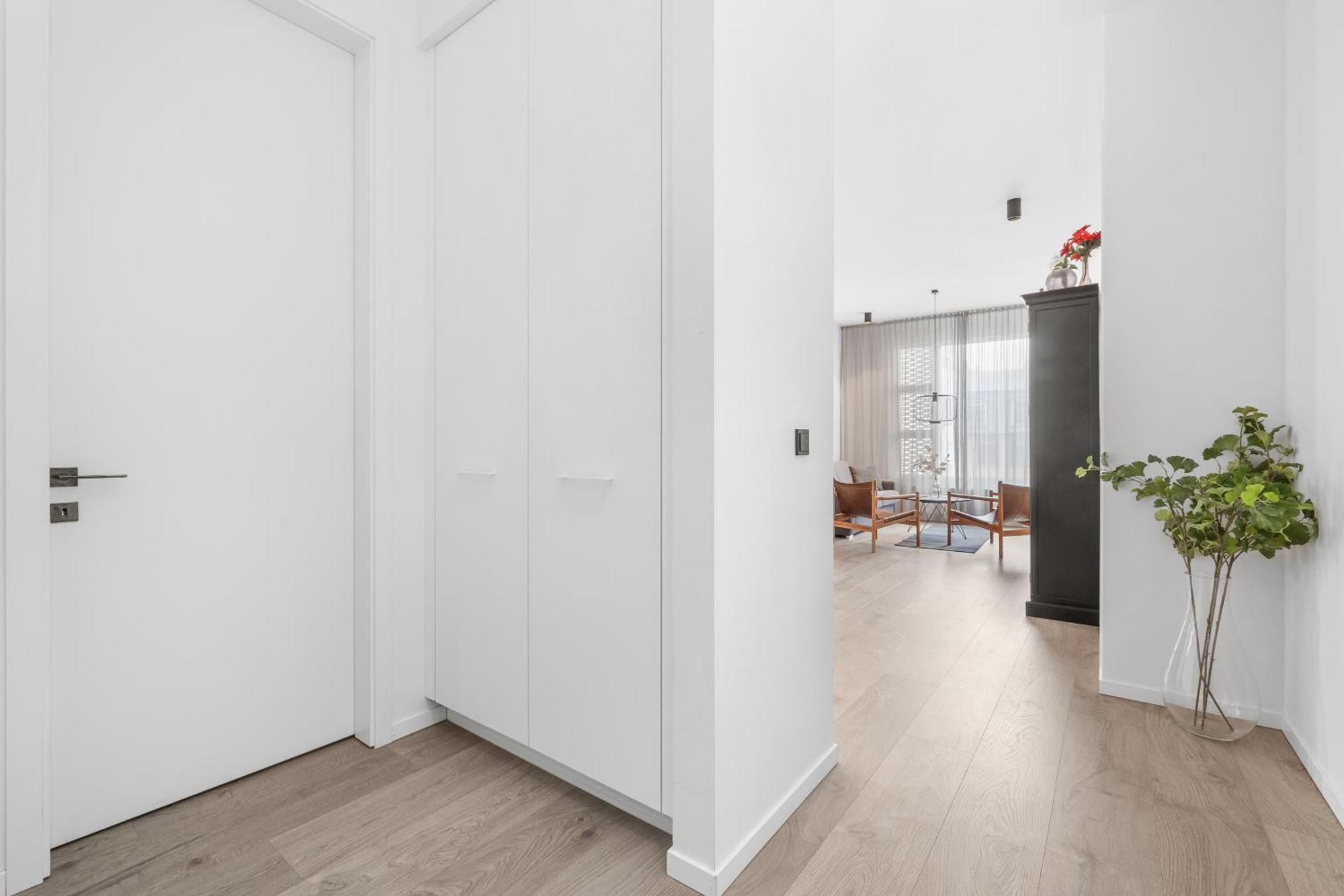 Vibrant Hafnatorg I Spacious Property With Expansive Garage Reykjavik Bagian luar foto